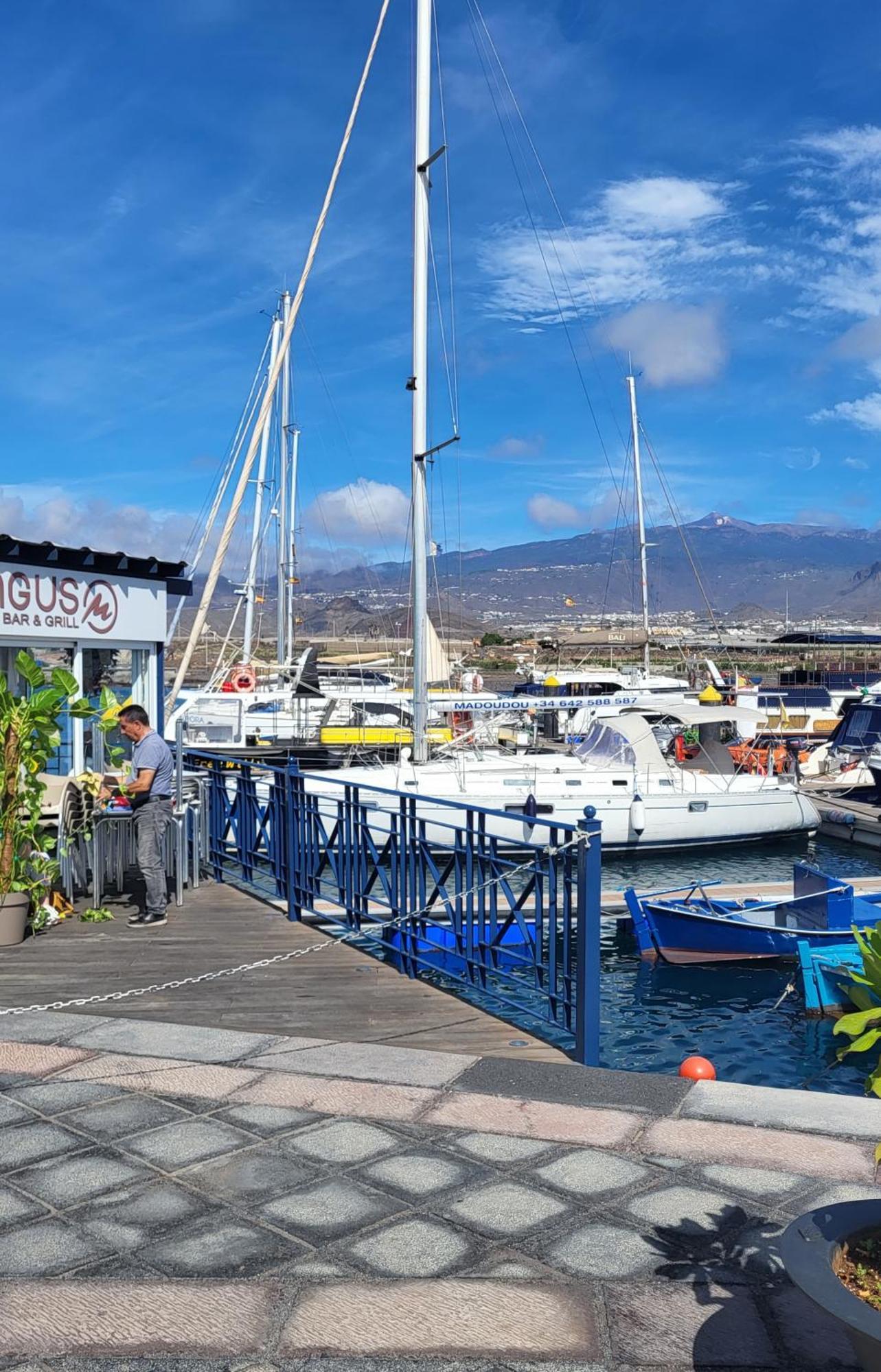 Yacht Oceanis Clipper Hotel Las Galletas Bagian luar foto